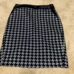 Express size 2 pencil skirt